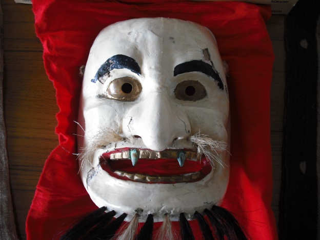 田之浦山宮神社の仮面.jpg 田之浦山宮神社の仮面の画像